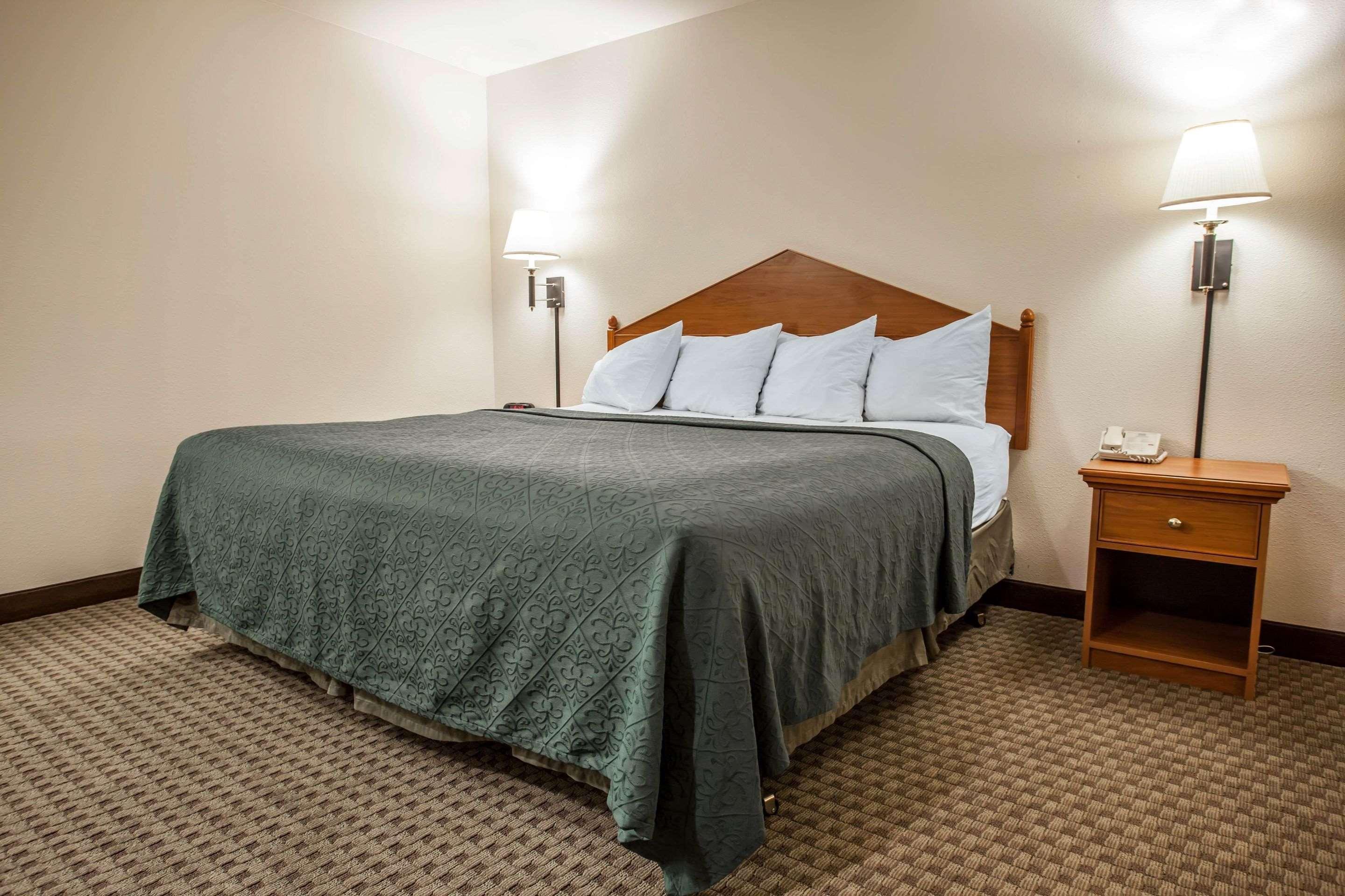 Quality Inn & Suites Federal Way - Seattle Eksteriør billede