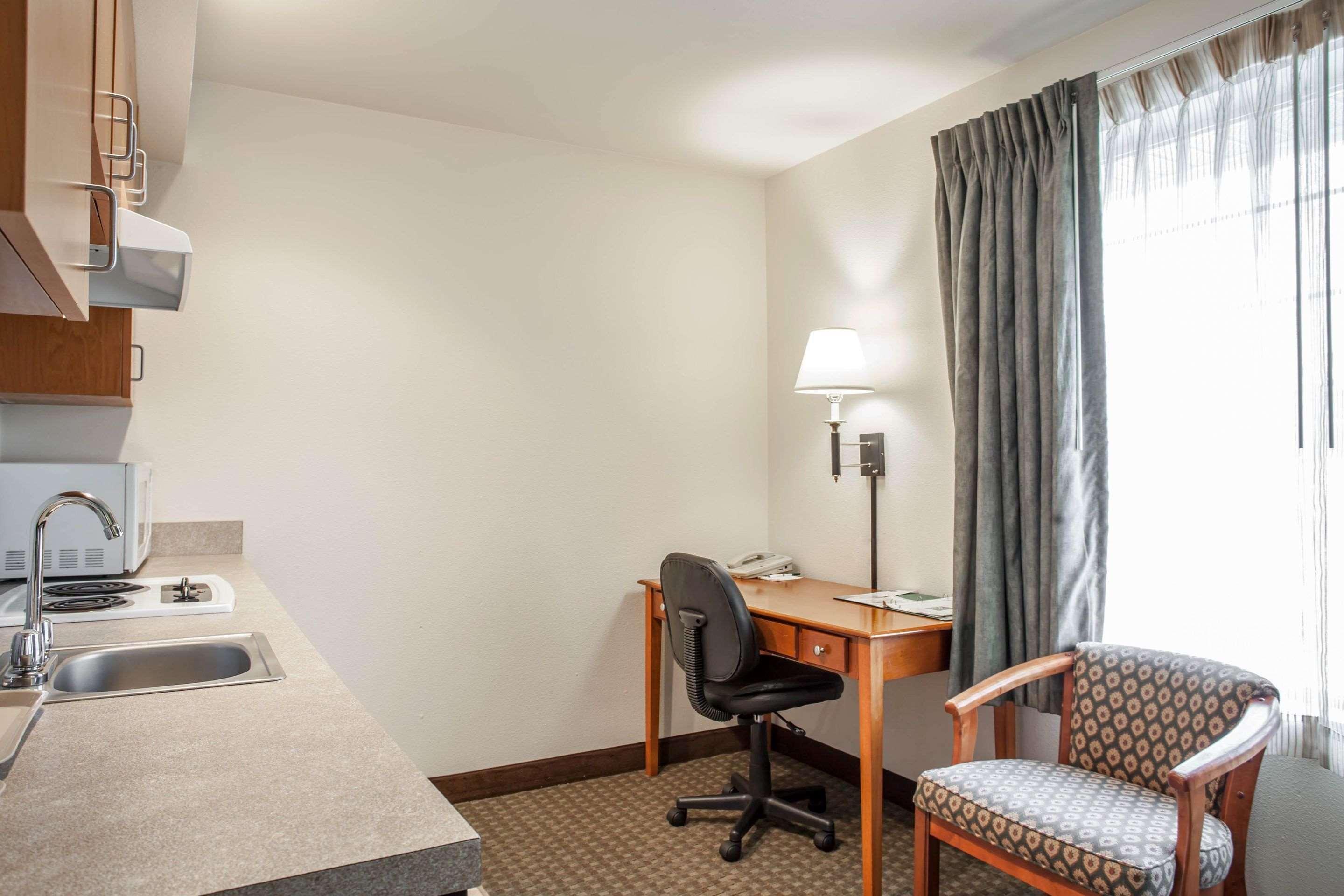 Quality Inn & Suites Federal Way - Seattle Eksteriør billede